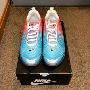 Nike Air Max 720 (box included)